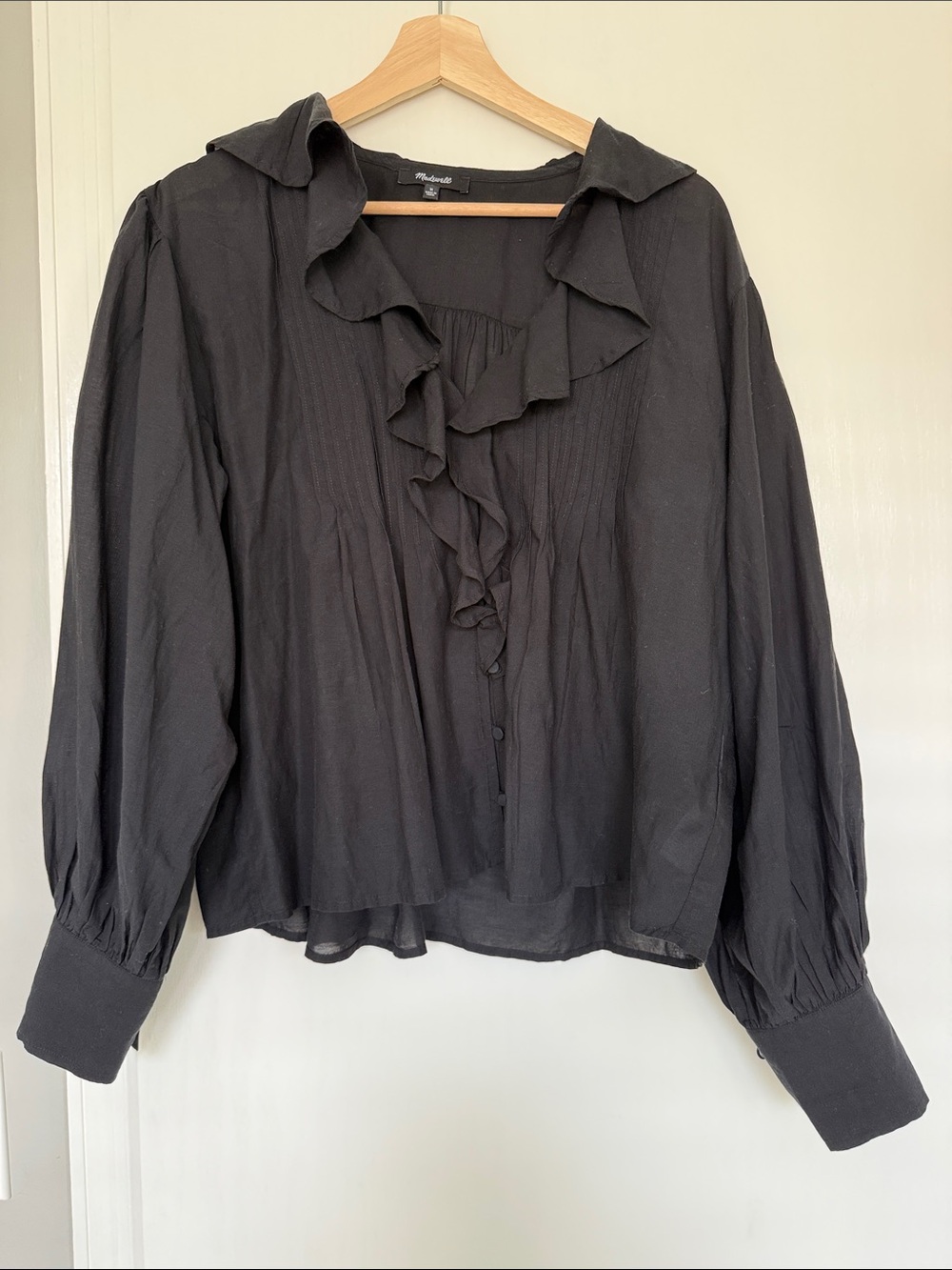 Madewell Black Ruffled V-Neck Long Sleeve Blouse - Medium